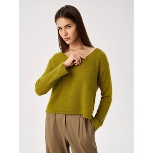 Women's Cashmere Lime Green Sweater